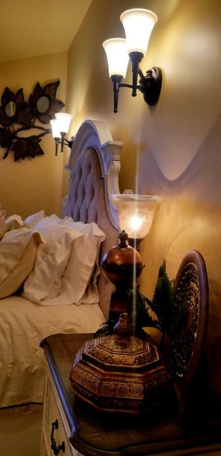 Chateau Du Pikes Peak, A Tuscany Retreat コロラドスプリングス エクステリア 写真