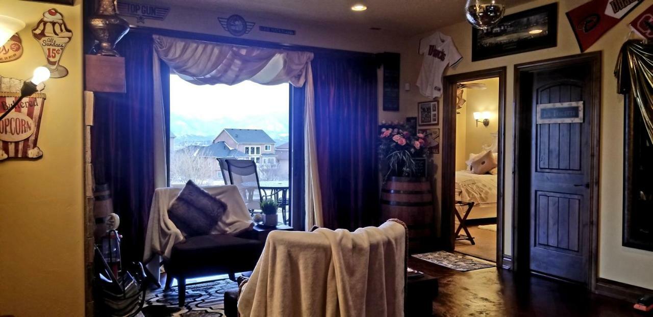 Chateau Du Pikes Peak, A Tuscany Retreat コロラドスプリングス エクステリア 写真